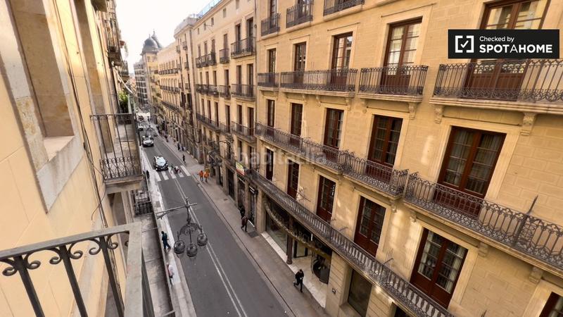 Foto 8863cd7d-eeea-4941-9894-9fa0b1ef2e48. Alquiler piso  de 3 habitaciones en alquiler en el gótico, en Barcelona