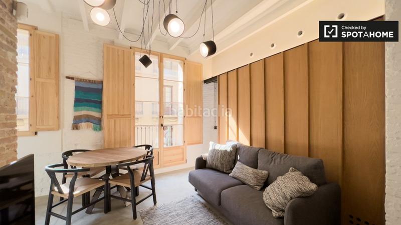 Foto d24bbbbd-0bd2-4d2e-b7c7-121921fce95b. Alquiler piso  de 3 habitaciones en alquiler en el gótico, en Barcelona