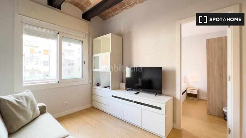 Foto 0fa3952c-d532-42f0-84b7-254a2b1af224. Lloguer pis amb calefacció a Vilapicina - Torre Llobeta Barcelona