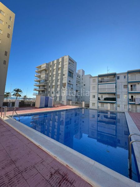 Foto b4b2f758-8d76-4e33-b87f-db862804d2c6. Pis a passeig marítim de neptú 53 a Playa de Gandía Gandia