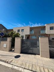 Casa  Avinguda de la constituci