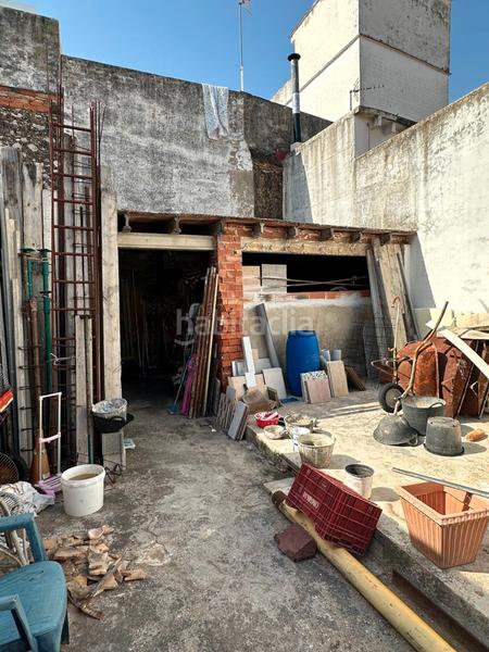 Foto 1a949a15-cdf5-4c50-ae0f-be0bb4f1318c. Terreno residencial solar urbano con muchas posibilidades, ubicado en una calle tranquila con fácil aparcamiento en superficie. en Gandia