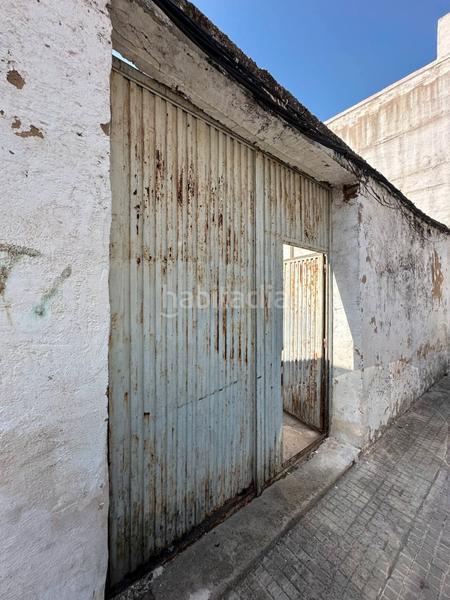 Foto cbb9e219-93f9-4553-9c90-6d960cb0d3c0. Terreno residencial solar urbano con muchas posibilidades, ubicado en una calle tranquila con fácil aparcamiento en superficie. en Gandia