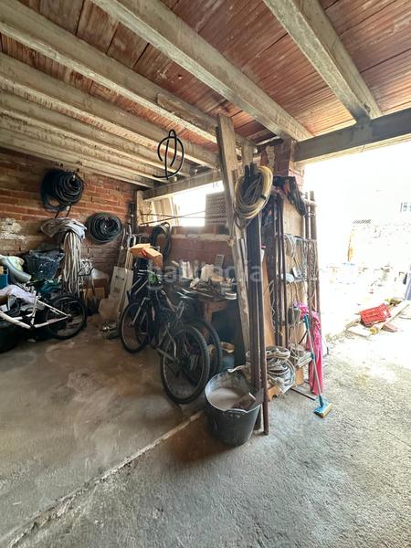 Foto d3c1c12e-83bd-424a-bea2-58fc7baee80b. Terreno residencial solar urbano con muchas posibilidades, ubicado en una calle tranquila con fácil aparcamiento en superficie. en Gandia