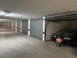 Autoparkplatz  Avinguda del grau. Se vende garaje cerrado de 15 m² en el centro de grau de gandía.