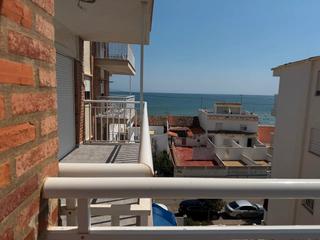 Piso  Carrer les neus. ¡descubre tu nuevo hogar en la playa de piles! este espectacular