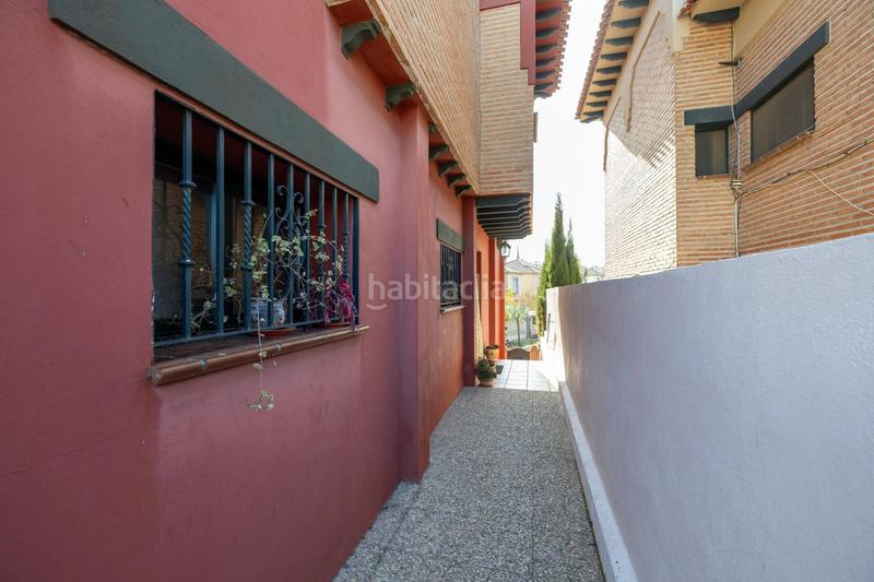 Foto 852ec028-8e17-4283-9a82-642a1c1321d1. Chalet  independiente de 4 dormitorios en nuevo . seminuevo en Jun