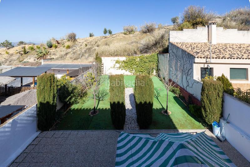 Foto b951025e-61b1-4c3d-a2db-121eb2a622bc. Chalet  independiente de 4 dormitorios en nuevo . seminuevo en Jun