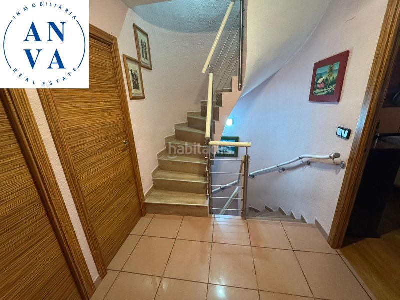 Foto ea8ba006-bd1f-4e69-9208-ac0cf70a34ff. Casa adossada amb aparcament piscina a La Font-Mezquitas San Juan de Alicante