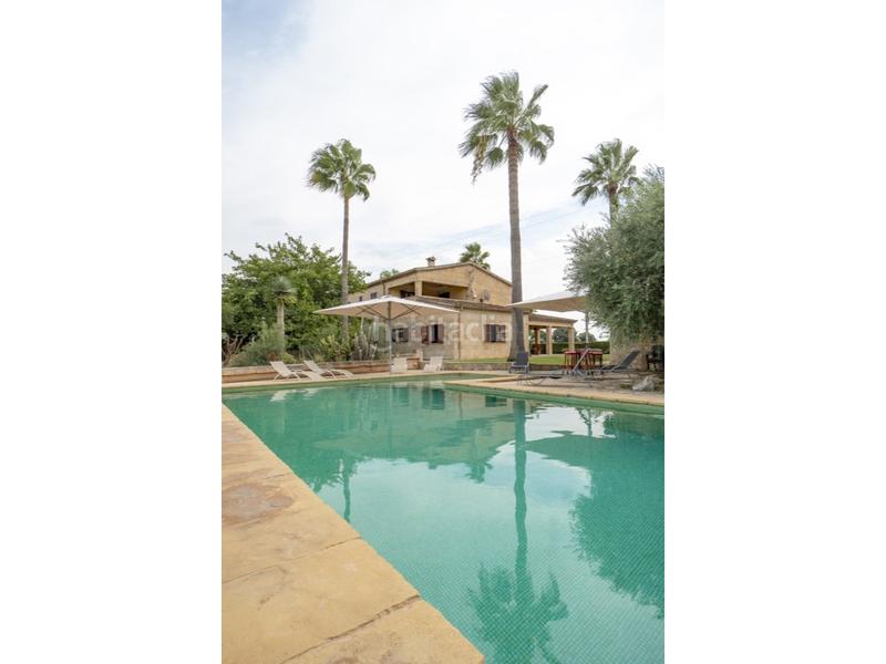 Foto cd85bfc6-e8f9-48b3-8308-22e526d8a792. House with parking in Búger