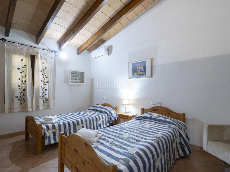 Foto f4d3eb85-5ee8-4f50-b5ab-2cb1bafc9a4b. House with parking in Búger