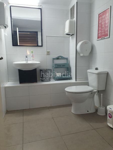 Foto 3bb7674e-2145-4cfc-bfc4-33b45019015f. Local comercial a Banyoles