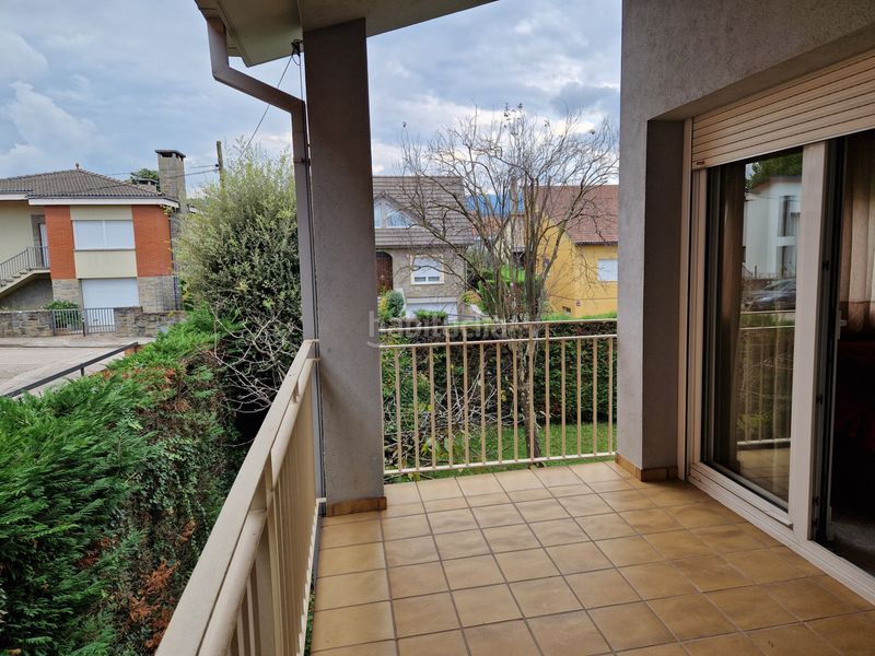Foto dba8bfa2-c477-491f-853b-24ed73114601. Chalet en Olot