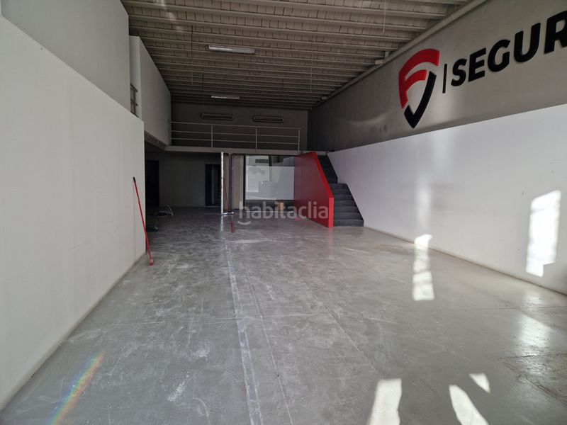 Foto 368ca07c-f1b3-49e0-9ed2-923379c24bc6. Local comercial amb calefacció a Olot