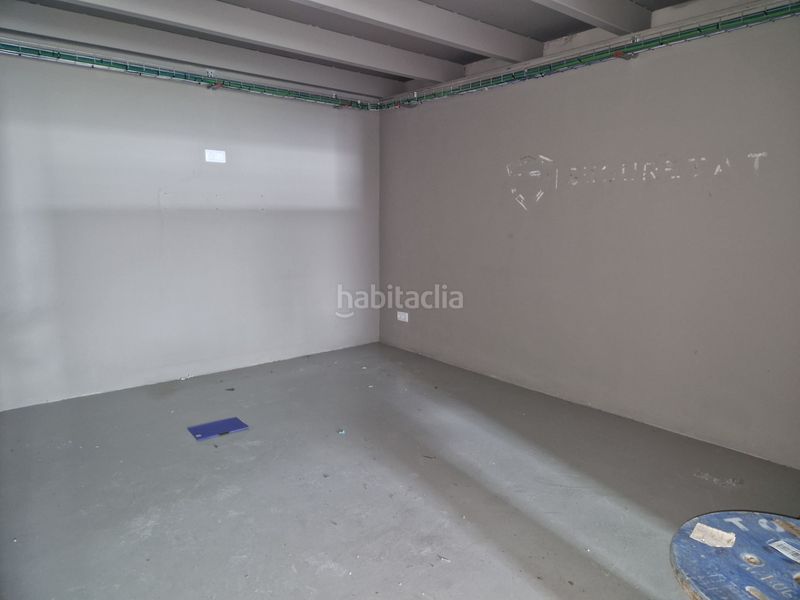 Foto 522d9524-5a64-49c7-aa32-43248b00906f. Local comercial amb calefacció a Olot