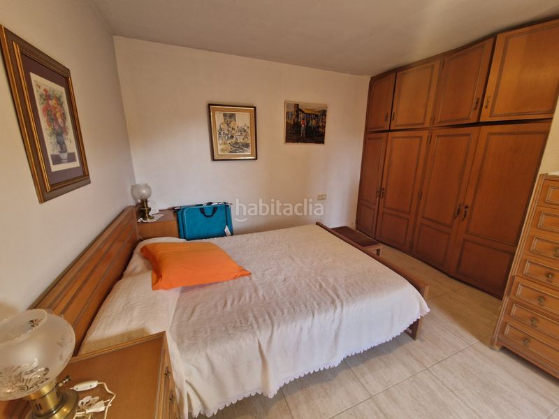 Foto 2368904a-e136-4119-871b-4b689d9e0b05. Casa adossada amb calefacció aparcament a Olot