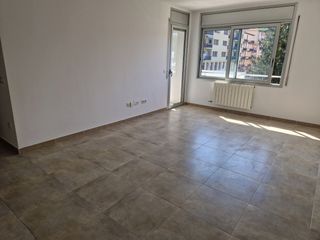 Flat  Carrer hipòlit lázaro