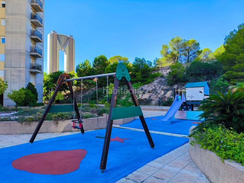 Foto 03dfb9f2-de50-4fa2-8f91-8fdeb78633b6. Apartament amb calefacció piscina a Playa Poniente Benidorm