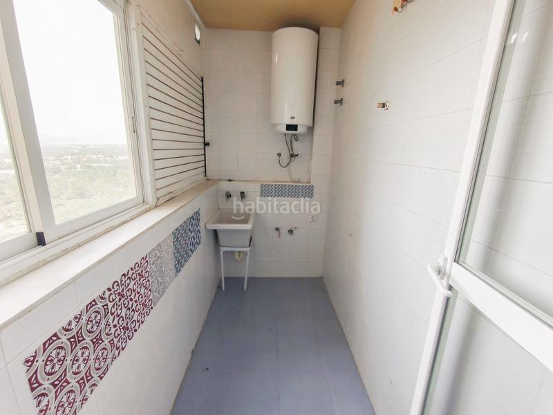 Foto 154a83ab-255c-4afc-b235-1303d0985157. Apartament amb calefacció piscina a Playa Poniente Benidorm
