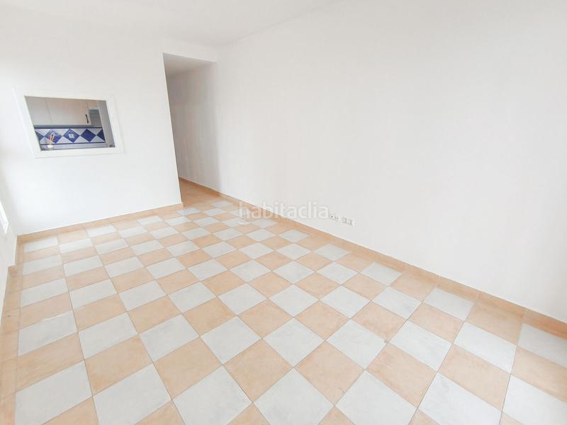 Foto c6e7de24-54d7-4006-aebf-5dab1bd1b317. Apartament amb calefacció piscina a Playa Poniente Benidorm