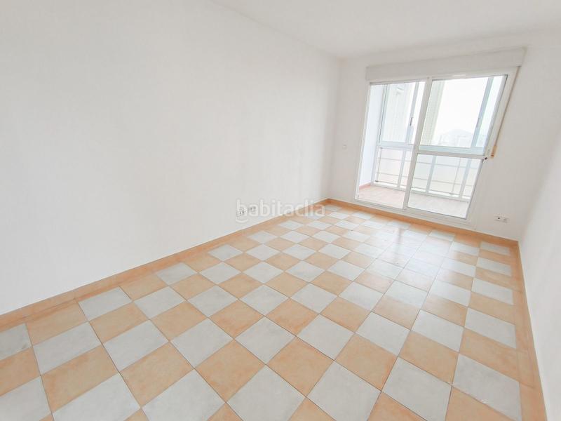 Foto d051b547-efc0-43d0-8bd5-b73288273eeb. Apartament amb calefacció piscina a Playa Poniente Benidorm