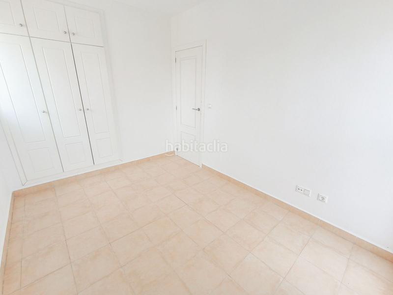 Foto fcebae00-3c64-4b2c-a746-4d6cc1b213e0. Apartament amb calefacció piscina a Playa Poniente Benidorm