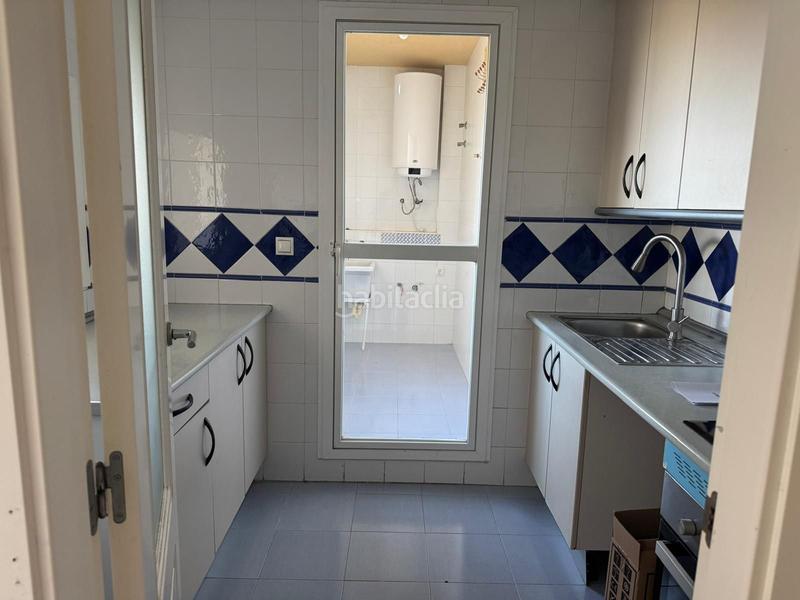 Foto d3eb901b-3896-430b-b1a9-07d6af9e8f08. Piccolo appartamento con riscaldamento piscina in Benidorm