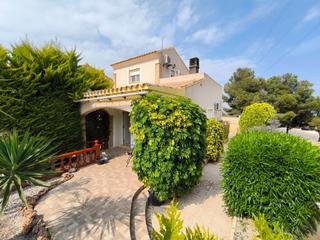 Casa en Polop. Villa con encanto en urbanización la alberca, polop  2 habitacio