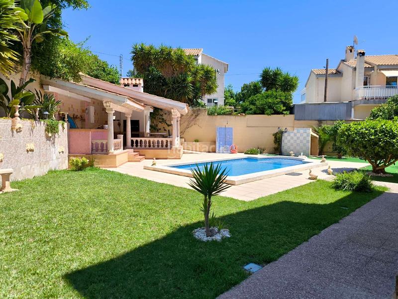 Foto dbee29af-69e1-4a37-9e3b-737fc2494f3e. Casa en Coloma Nucia (la)