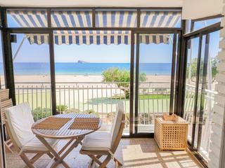 Apartament en Playa Poniente. Tu hogar soado frente al mar te espera en benidorm!
