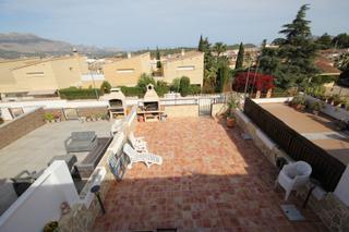 Casa en La Nucia Pueblo. Bungalow reformado en la nucía, la ciudad del deporte