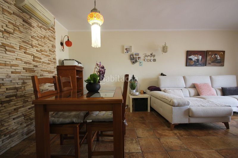 Foto 2f125394-8ba4-42e5-8d1a-ef659e182fd6. Casa amb calefacció a La Nucia Pueblo Nucia (la)