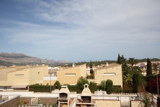Casa en La Nucia Pueblo. Bungalow reformado en la nucía, la ciudad del deporte
