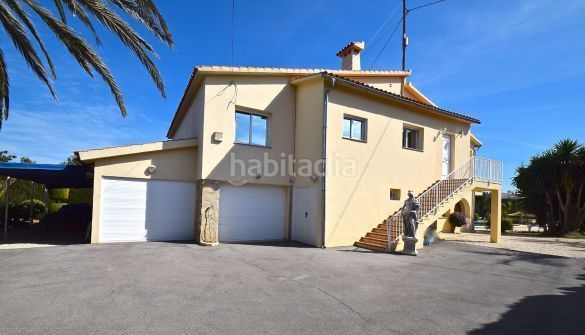 Foto 42261a6f-298b-41c9-8f22-e2a4344652f2. Casa amb calefacció piscina a Montebello - Nou Espai Nucia (la)