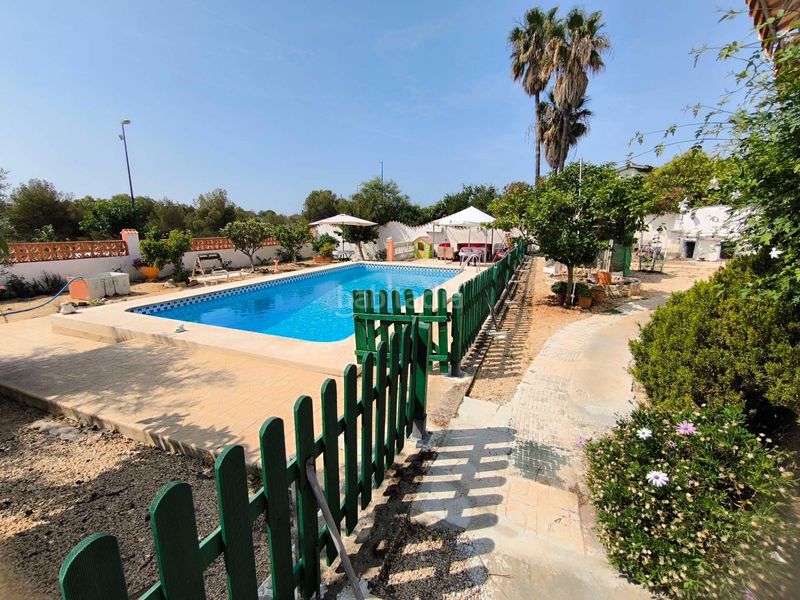 Foto adacef7a-3ce6-45d7-ab05-eeab7bd11090. Casa en Coloma Nucia (la)