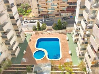 Apartament a Cala Alta-Veramar. Apartamento con piscina y garaje en la playa de villajoyosa