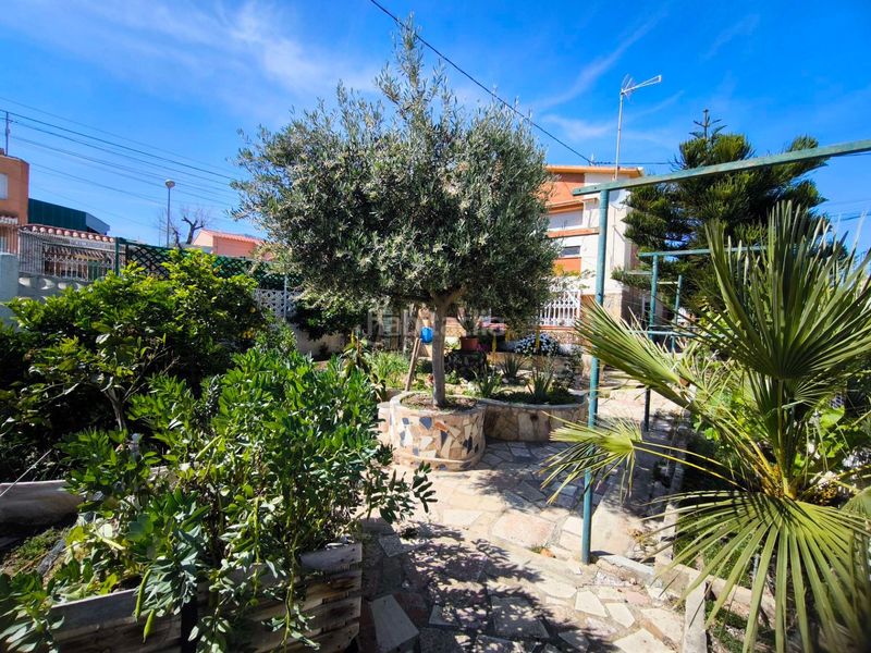 Foto af16b7e8-15a6-4f27-92e8-c63b326a8f59. Casa en Coloma Nucia (la)