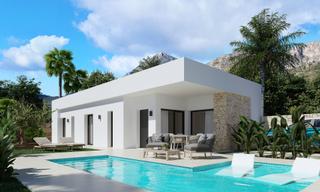 Casa in Balcón de Finestrat-Terra Marina. Chalets a la venta con piscina en finestrat