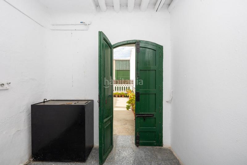 Foto 757a0b4f-12af-4ad9-a699-0a64799fed39. Masía gran casería , junto a la autovía. en Maracena