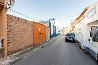 Terreny residencial a Calle de almería 49. Solar en armilla junto al centro de salud