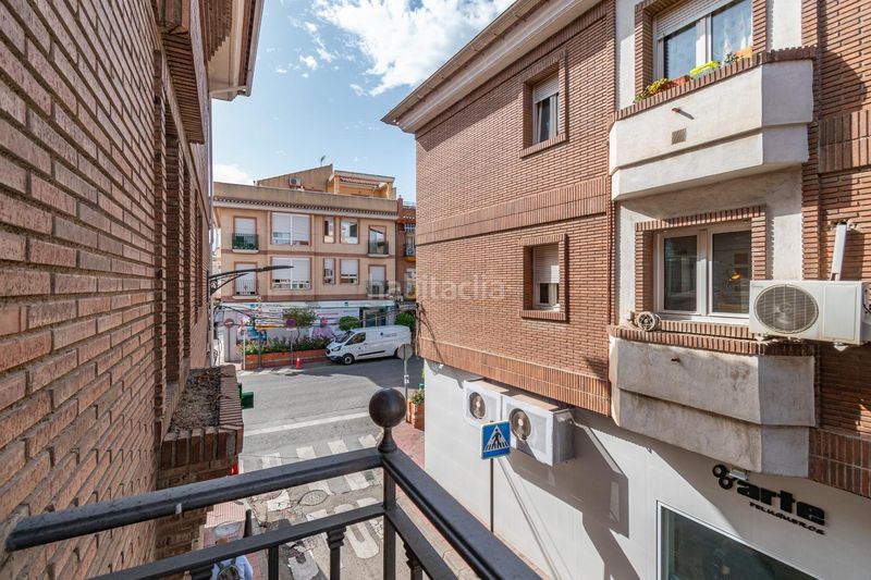 Foto f5d6a294-b0d8-40cd-bdf9-215e6c713d7f. Pis amb calefacció aparcament a Las Tres Cruces Armilla