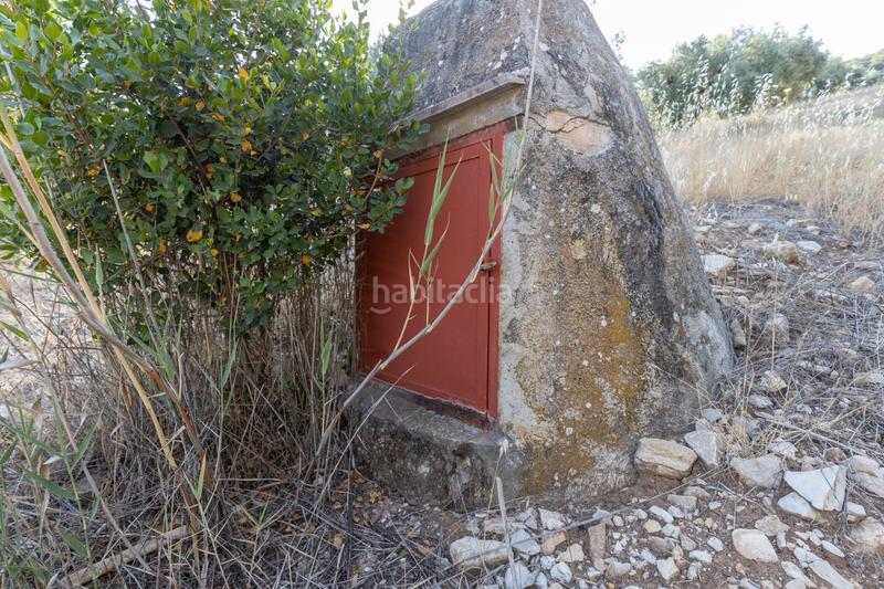 Foto f68cf05a-0125-40ac-b44a-21933408b1eb. Finca rústica a Montefrío