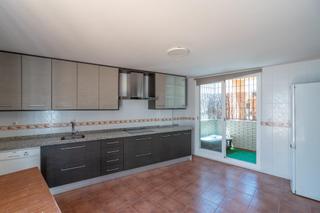 Casa a Calle pintor diego canca 2. Adosado en esquina en venta en churriana de la vega