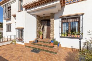 Xalet  Avenida reina sofa. Maravilloso chalet independiente con piscina