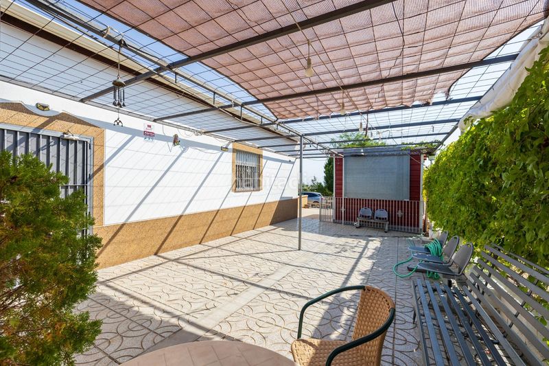 Foto f318fc22-10fb-44b7-b3f7-2096c3a1d8dc. Xalet amb calefacció aparcament a Darro