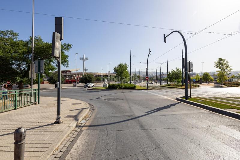 Foto 7d9df2a4-e508-4b03-9d0d-4d9c0be453e3. Local comercial impresionante local comercial ubicado en una de las mejores zonas del zaidin en Granada