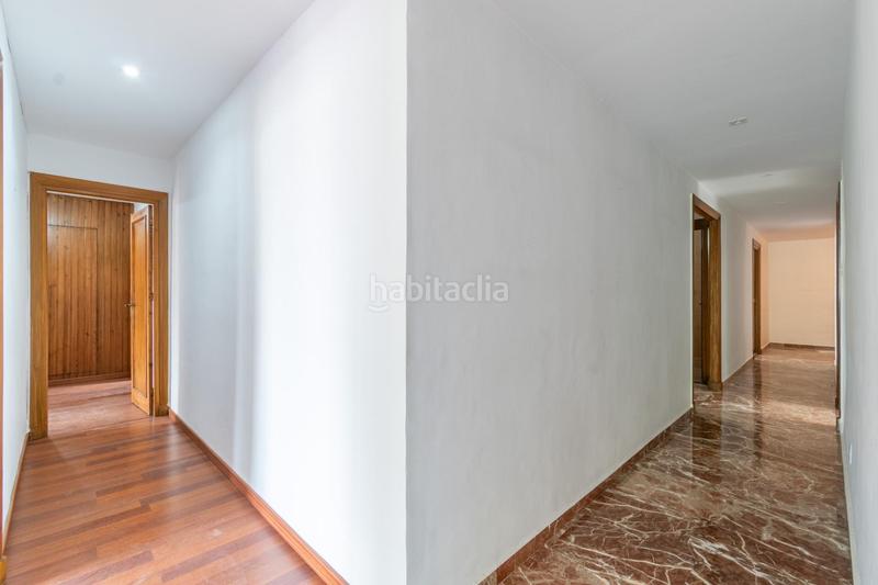 Foto e3b0a421-2882-46c2-967d-6af4c2cf866e. Piso en plaza plaza del campillo 5 espectacular piso centro. en Granada
