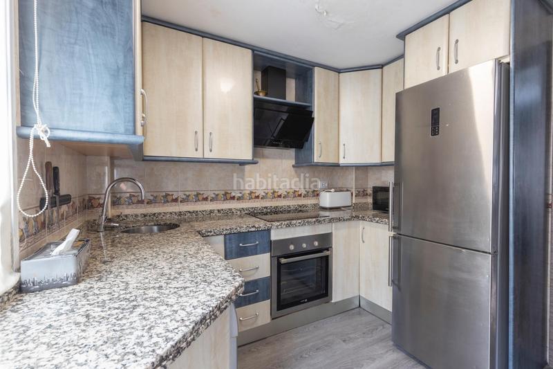 Foto 7005604b-8194-4429-9bf6-3170a5c38f65. Casa adossada amb aparcament a Maracena