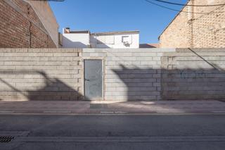 Terreny residencial a Calle de salamanca 15. Excelente solar en venta en armilla junto plaza españa