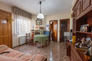 Casa  Calle carrera virgen. !!casa de 3 plantas en la calle principal de campotéjar  a 25 mi